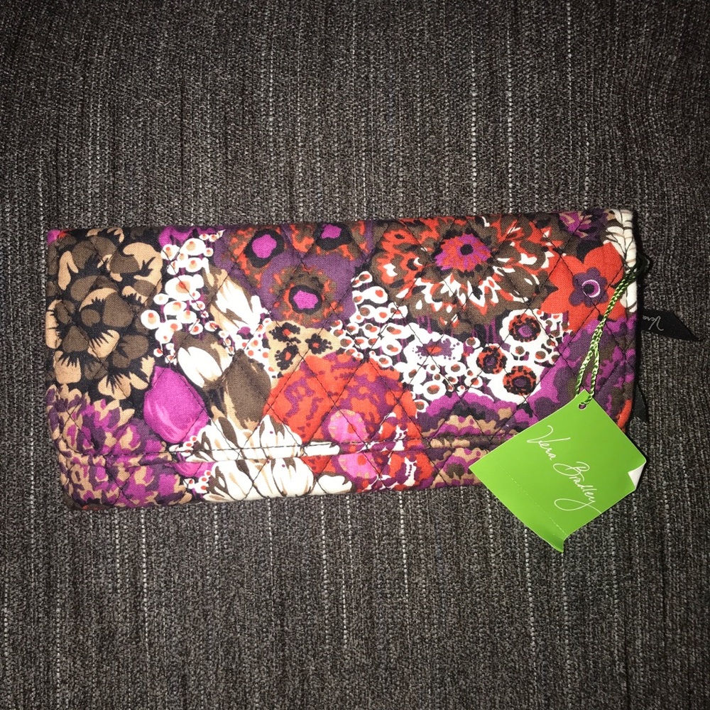 Vera Bradley trifold wallet NWT